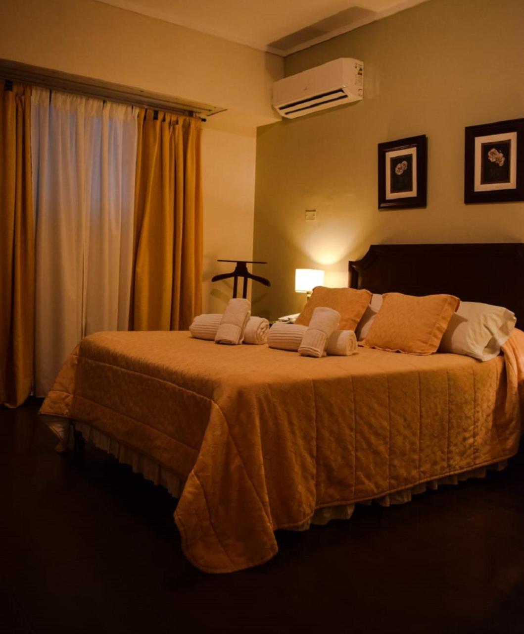 Hotel Hernandarias Santa Fe Buitenkant foto